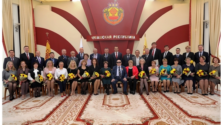 Глава Чувашской Республики Михаил Игнатьев вручил государственные награды